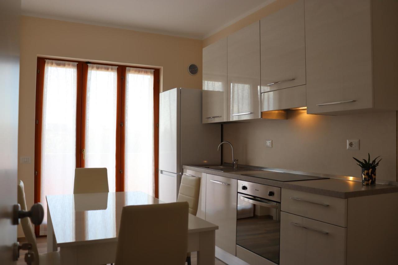 La Casa De Anto' Apartment Torre San Patrizio Luaran gambar